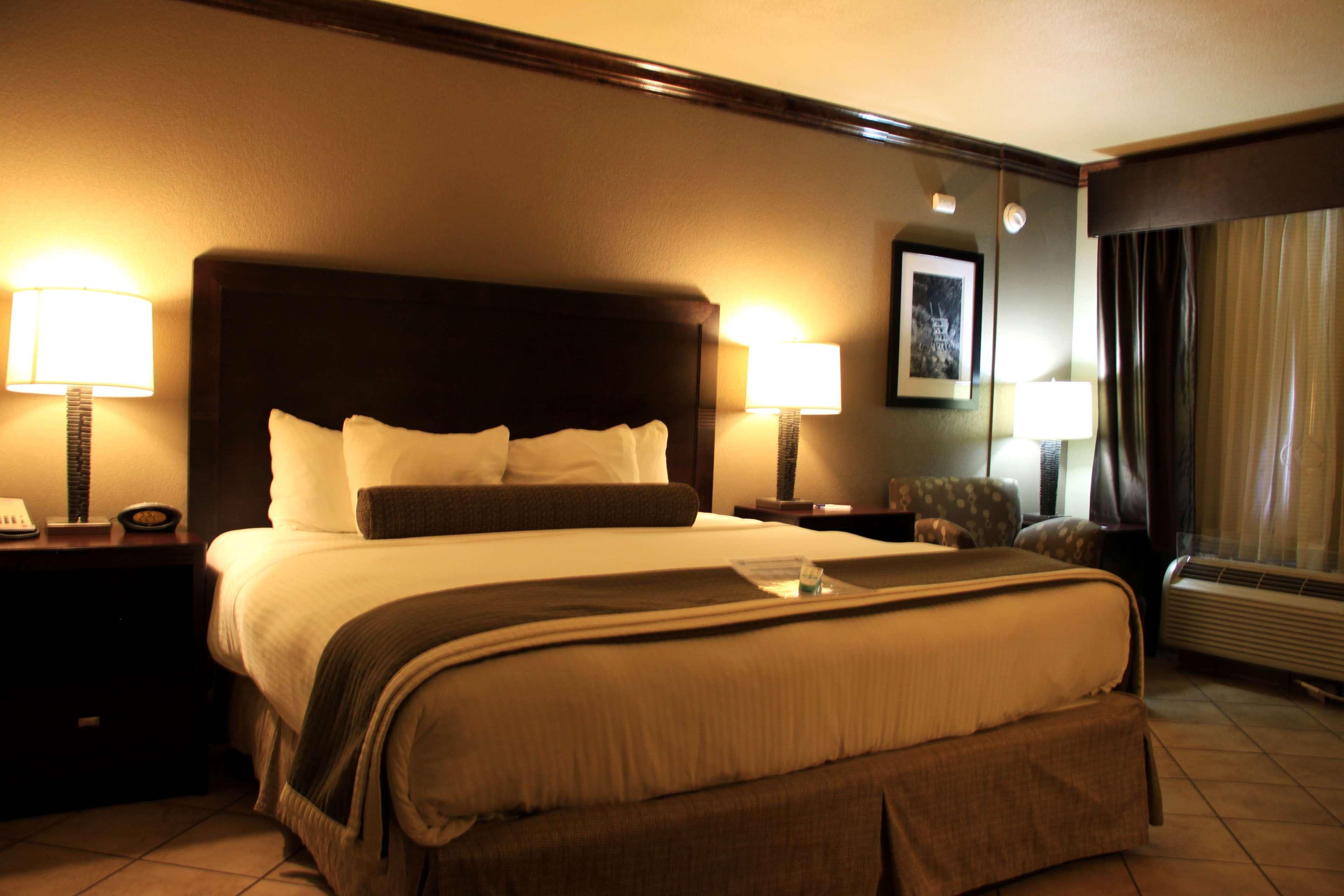 Best Western Plus Raton Hotel Dış mekan fotoğraf